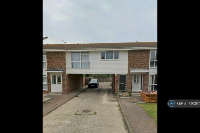 2 Bedroom Terraced House To Rent In Ashton Gardens, Rustington, BN16