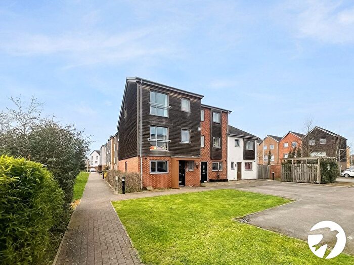 4 Bedroom End Terrace House To Rent In Lady Jane Place, Dartford, Kent, DA1