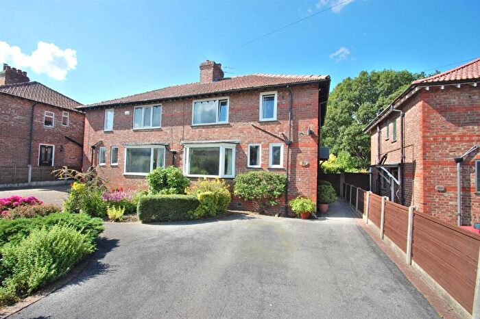 3 Bedroom Semi-Detached House To Rent In Bridle Road, Woodford, SK7