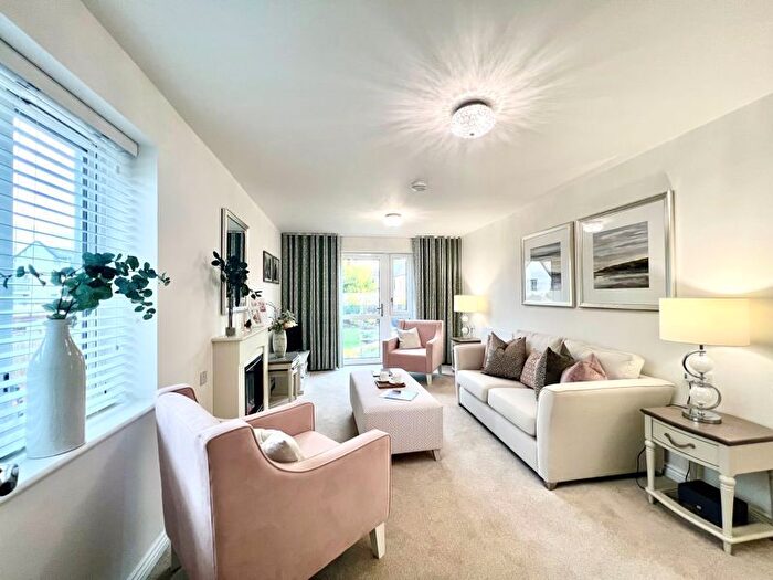 2 Bedroom Property For Sale In Orchard Lodge, Calne, SN11