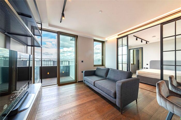 1 Bedroom Flat To Rent In Hewett Street, Shoreditch, EC2A