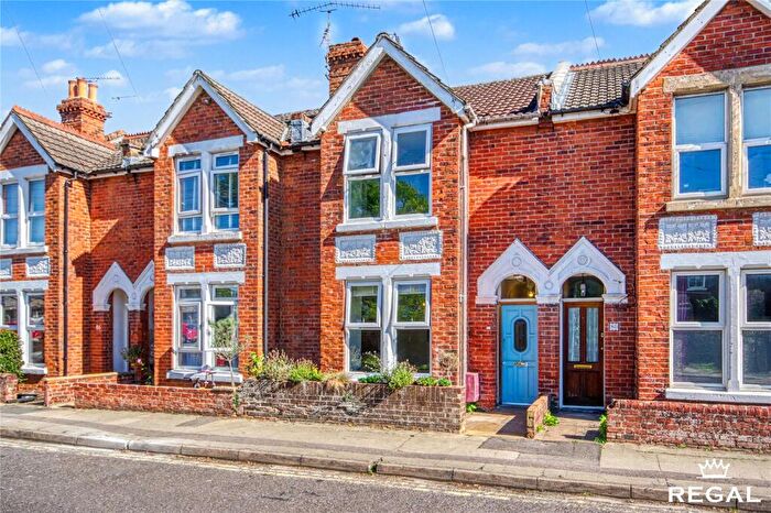 3 Bedroom Terraced House For Sale In Dutton Lane, Eastleigh, SO50