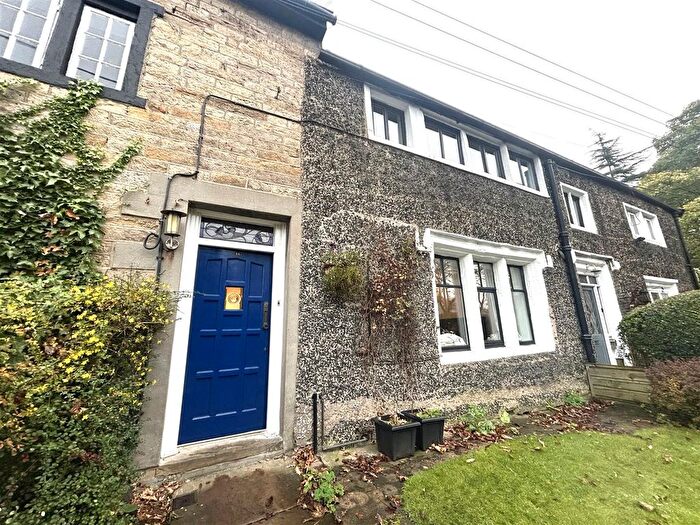 3 Bedroom Terraced House To Rent In Oldham Road, Grasscroft, Oldham, OL4