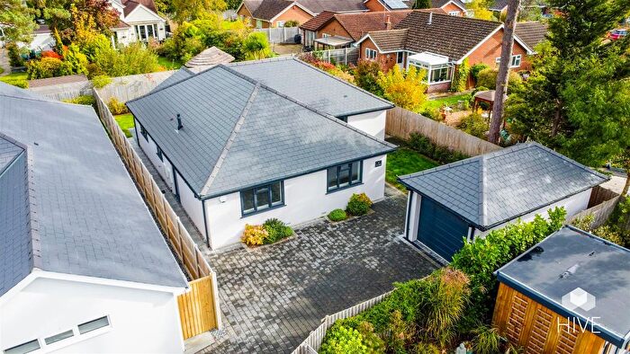 3 Bedroom Bungalow For Sale In Woodlinken Drive, Verwood, BH31