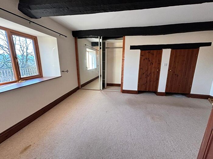 3 Bedroom Smallholding For Sale In Capel Seion Road, Llanelli, SA15