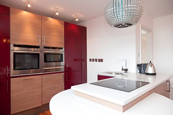 1 Bedroom Flat For Sale In Huguenot House, Oxendon Street, London, SW1Y