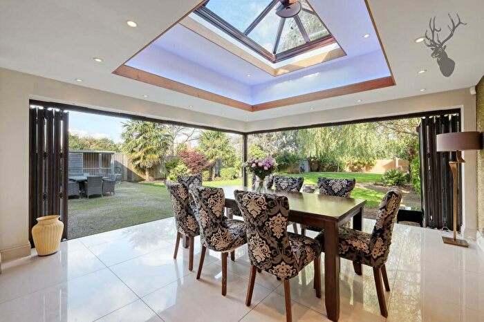 5 Bedroom Detached House For Sale In Lower Bury Lane, Epping, CM16