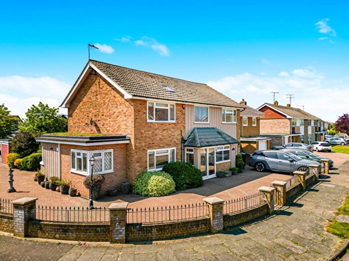 4 Bedroom Detached House For Sale In Plantation Road, Chestfield, CT5