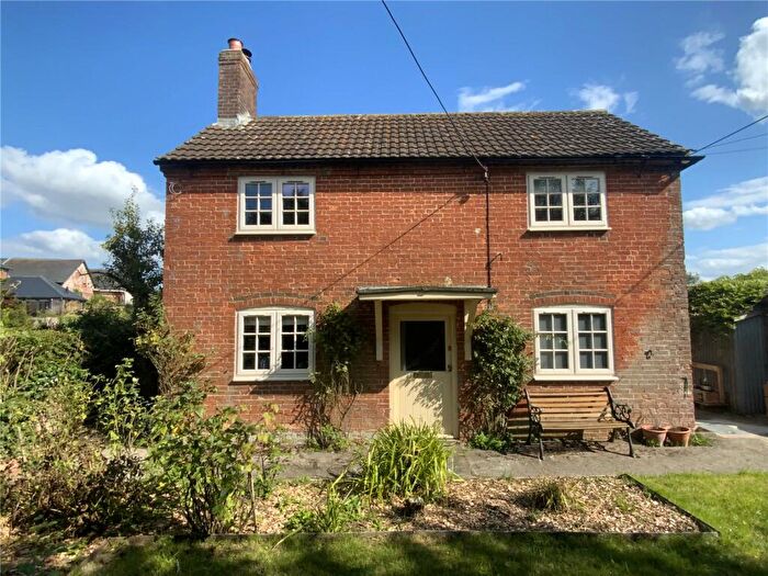 2 Bedroom Detached House For Sale In Barge Lane, Honeystreet, Pewsey, SN9