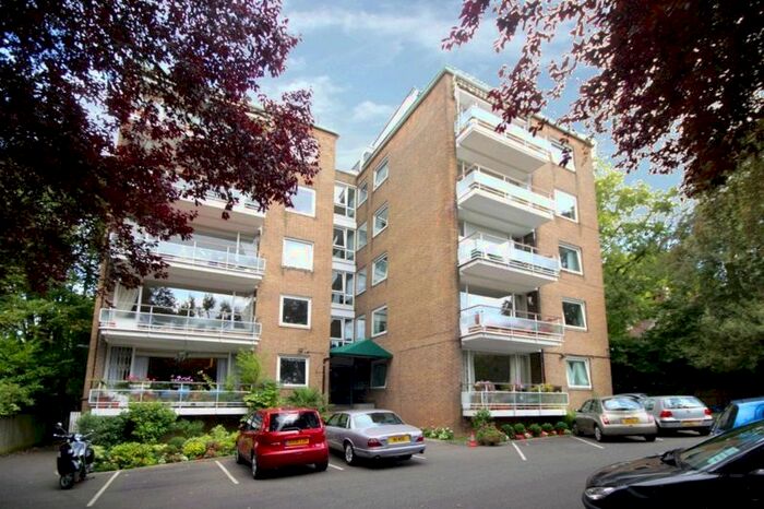 2 Bedroom Flat To Rent In Broadlands Road, Highgate, N6