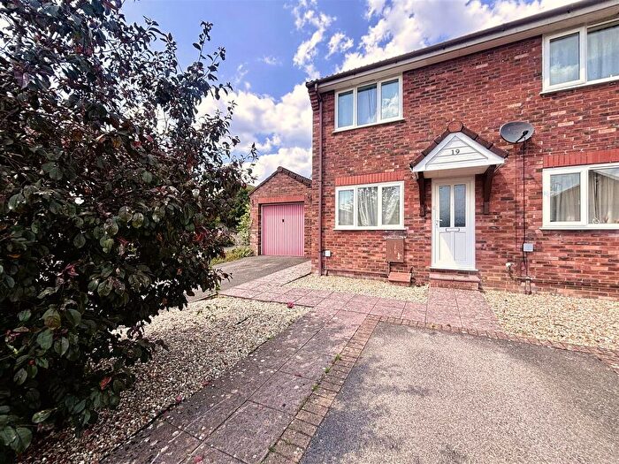 2 Bedroom End Terrace House For Sale In Primrose Close, Wyke, Gillingham, SP8
