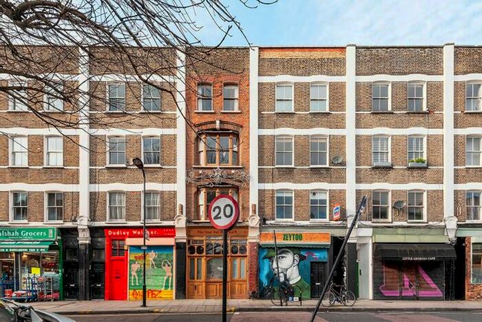 2 Bedroom Flat To Rent In Goldsmiths Row, London, E2