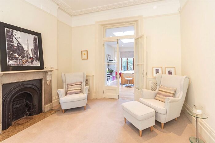 5 Bedroom Detached House To Rent In Mortlake Road, Kew, Richmond, Surrey, TW9