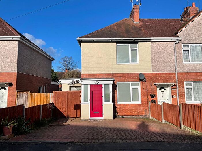 2 Bedroom End Of Terrace House To Rent In Peel Road, Warwick, CV34