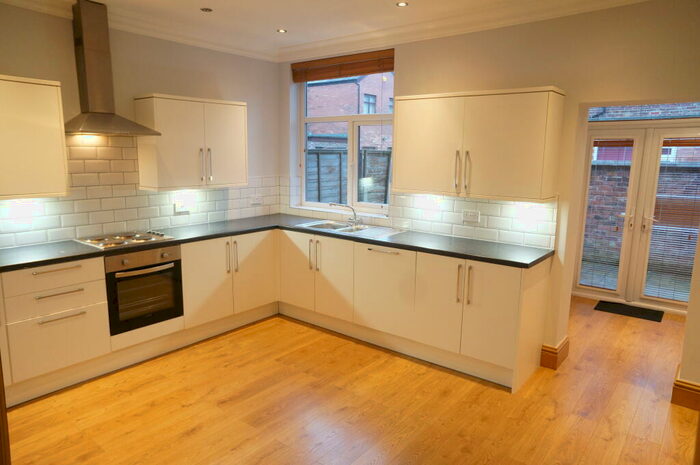 3 Bedroom House To Rent In Catterick Road, Didsbury, M20