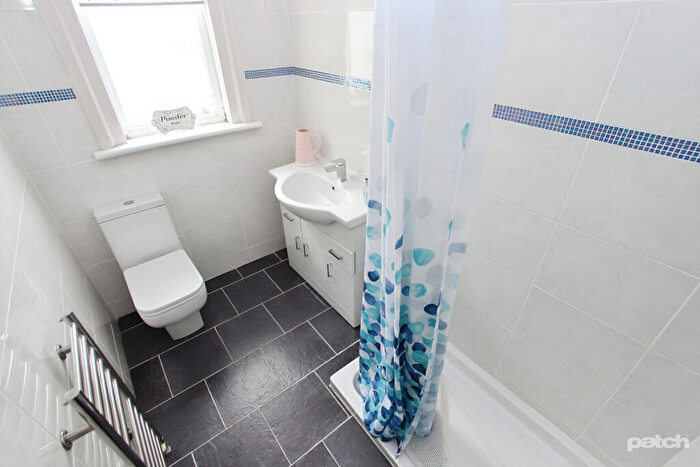 2 Bedroom Bungalow For Sale In Glasgow Road, Paisley, PA1