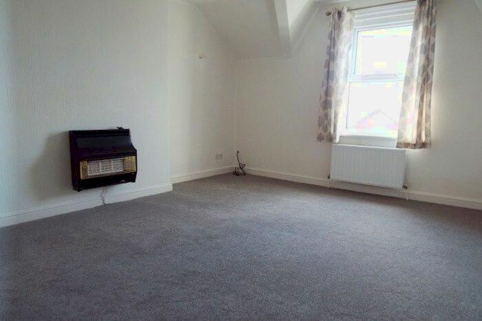 2 Bedroom Flat To Rent In All Saints Road, Lytham St. Annes, FY8