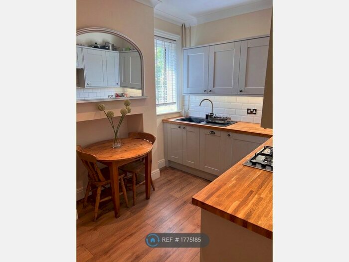 2 Bedroom Maisonette To Rent In Greenford Avenue, London, W7