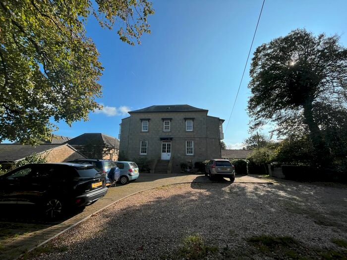 3 Bedroom Flat To Rent In Rectory Road, Niton, Ventnor, PO38