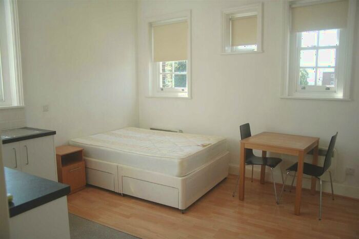 Studio To Rent In South Hampstead, NW3