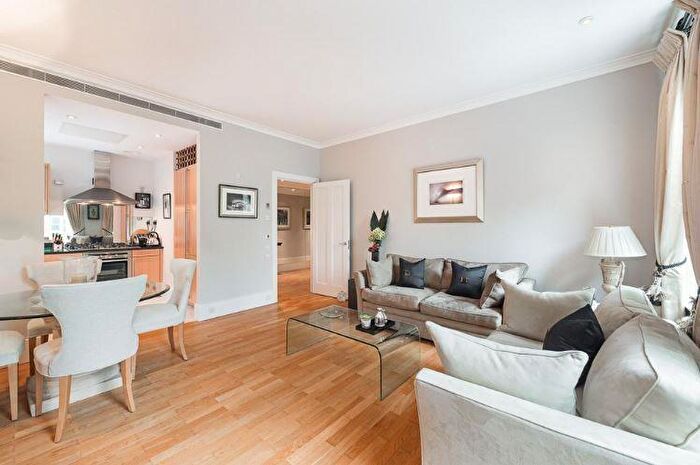 2 Bedroom Apartment To Rent In Allsop Place, Marylebone, London, NW1