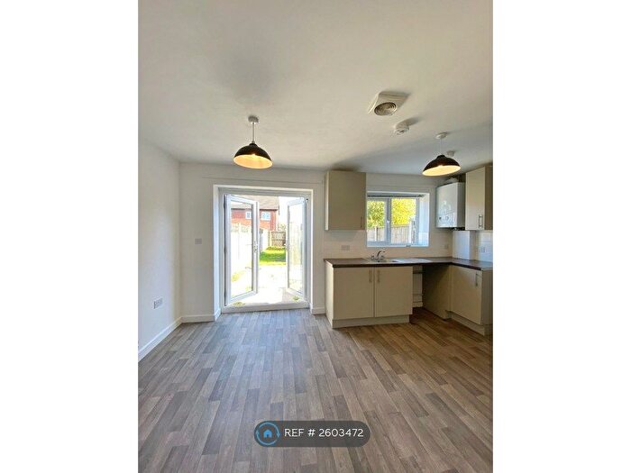 3 Bedroom Semi-Detached House To Rent In Pleasant Street, Widnes, WA8