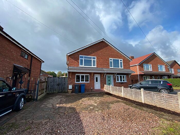 3 Bedroom Semi-Detached House To Rent In Sycamore Road, Burntwood, WS7