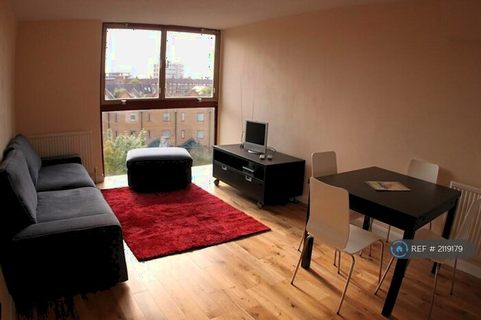 1 Bedroom Flat To Rent In Asher Way, London, E1W