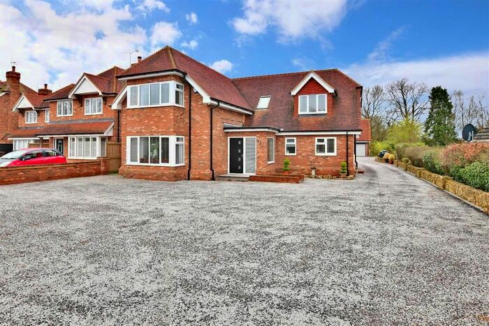 5 Bedroom Detached House For Sale In Woodchurch Road, Shadoxhurst, Ashford, Kent, TN26