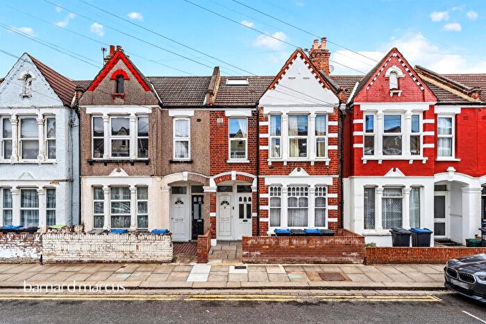 3 Bedroom Maisonette For Sale In Heaton Road, Mitcham, CR4