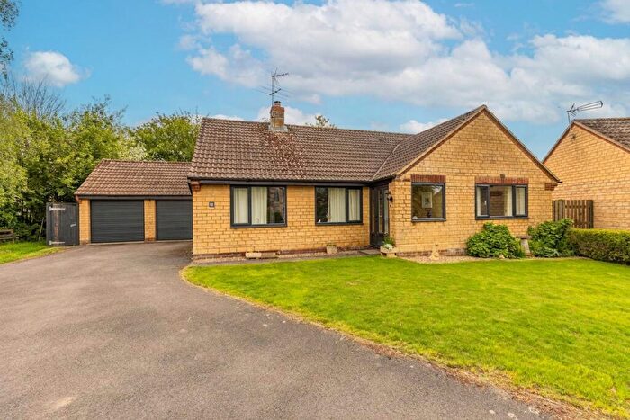 3 Bedroom Detached Bungalow For Sale In Aubrey Rise, Malmesbury, SN16