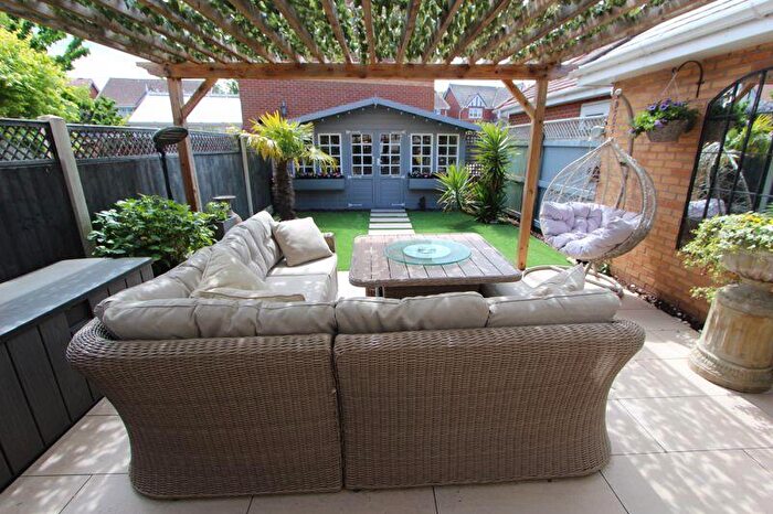 3 Bedroom Detached House For Sale In Wainwright Close, Rhos On Sea, LL28