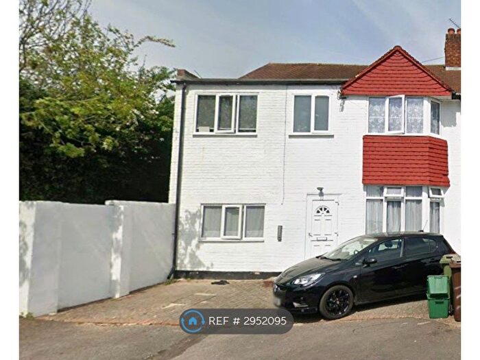 Studio To Rent In Vermont Road, Sutton, SM1