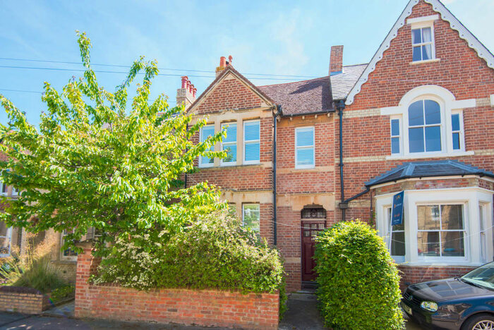 2 Bedroom Terraced House To Rent In Stratfield Road, Summertown, OX2