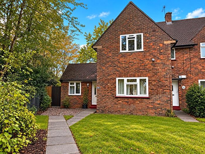 2 Bedroom Maisonette For Sale In Bridge Road, Erith, DA8