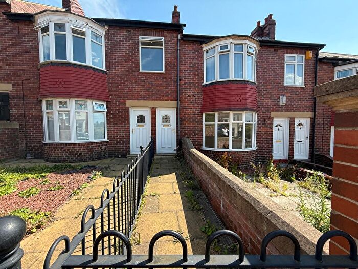 3 Bedroom Flat To Rent In Watt Street, Gateshead, NE8