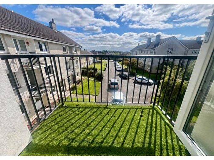2 Bedroom Flat To Rent In Aikman Place, East Kilbride, G74
