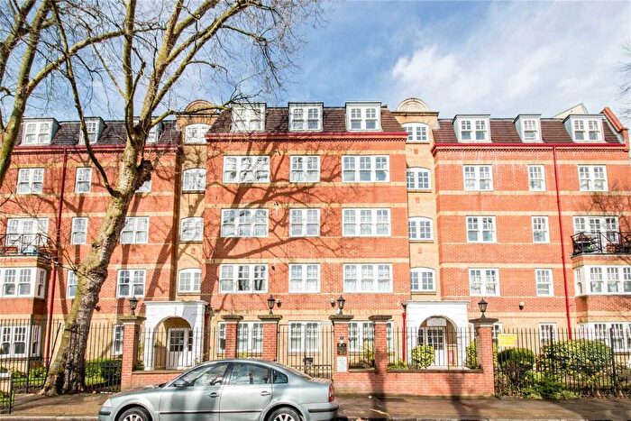 2 Bedroom Flat To Rent In Cedar Lodge, London, NW2