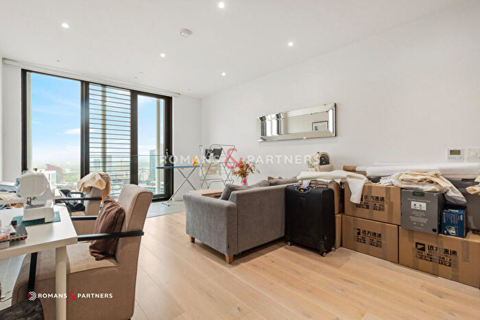 2 Bedroom Apartment To Rent In Stratosphere Tower, Stratford, E15