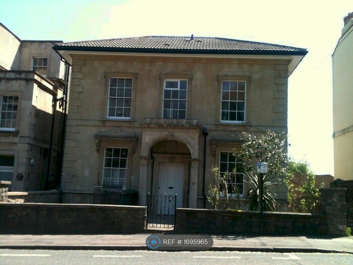 1 Bedroom Flat To Rent In Cotham Road, Bristol, BS6