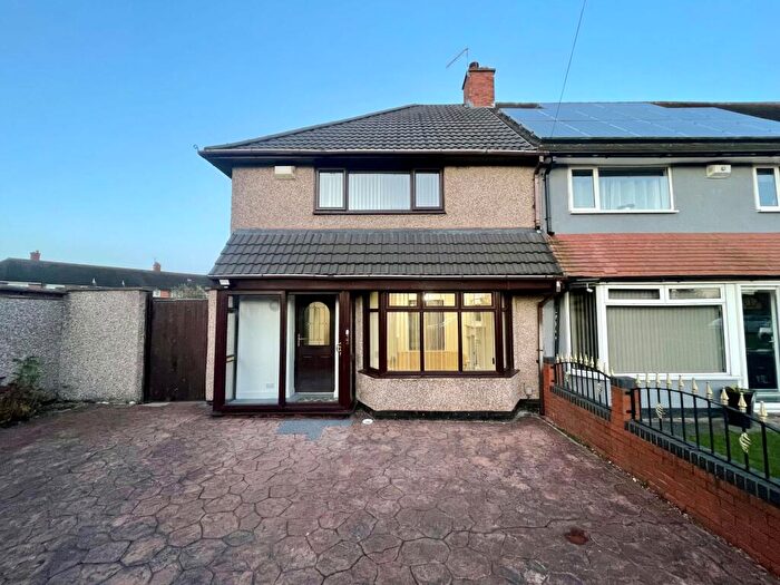 2 Bedroom House To Rent In Pear Tree Road, Shard End, Birmingham, B34