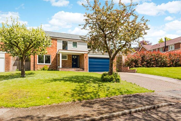 5 Bedroom Detached House To Rent In Pondfield Road Kenley, CR8