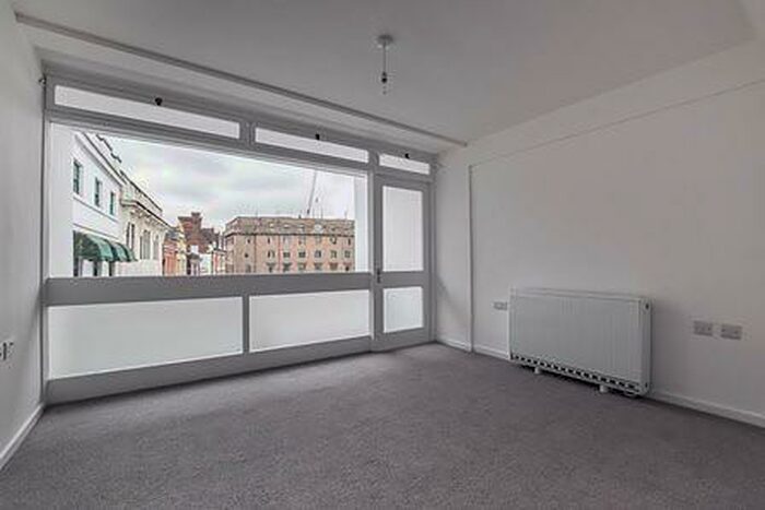 2 Bedroom Property To Rent In Radcliffe Court, Rose Crescent, Cambridge, CB2