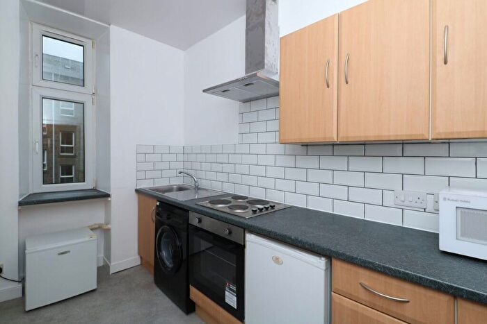 2 Bedroom Flat To Rent In Park Avenue, Dundee, DD4