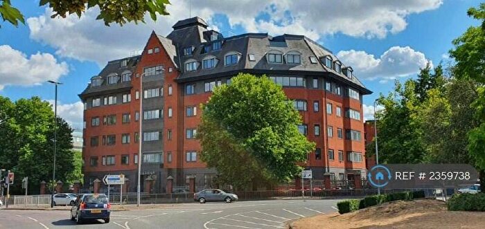 2 Bedroom Flat To Rent In Verona Apartments, Slough, SL1