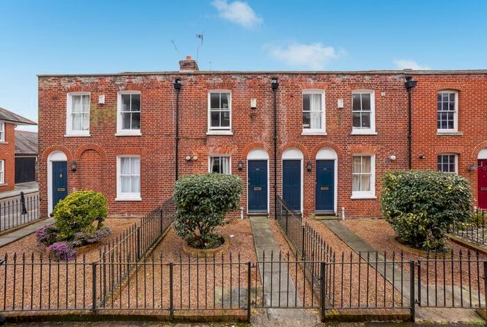 3 Bedroom Semi-Detached House To Rent In Kirbys Lane, Canterbury, CT2