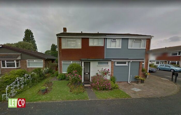 3 Bedroom Semi-Detached House To Rent In Wayfarer Close, Southsea, PO4