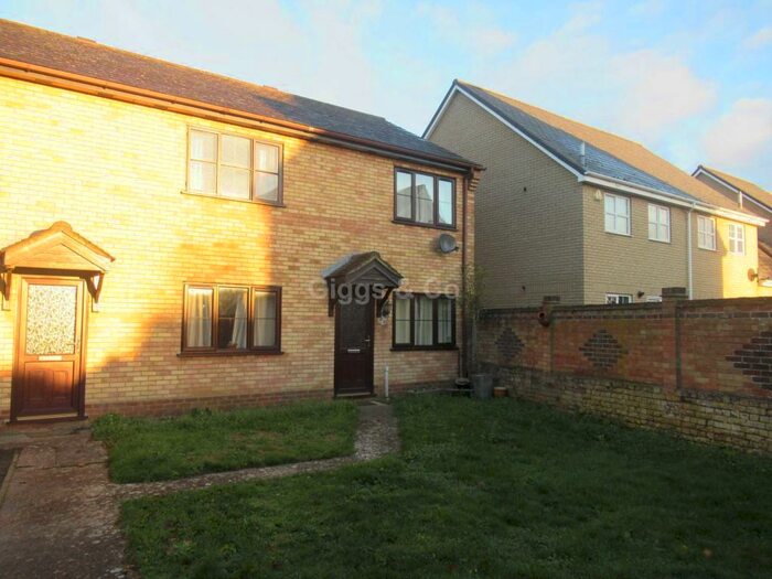 1 Bedroom End Of Terrace House To Rent In Rose Court, Eaton Ford, PE19