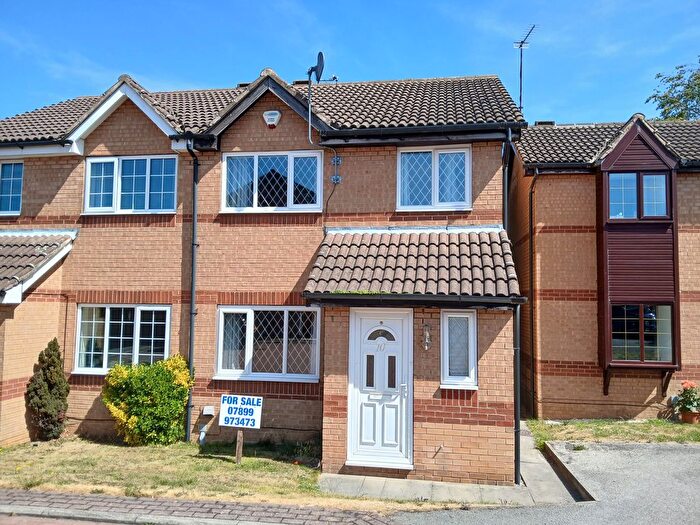 3 Bedroom Semi Detached House For Sale In Eskdale Croft, West Yorks, Normanton, WF6