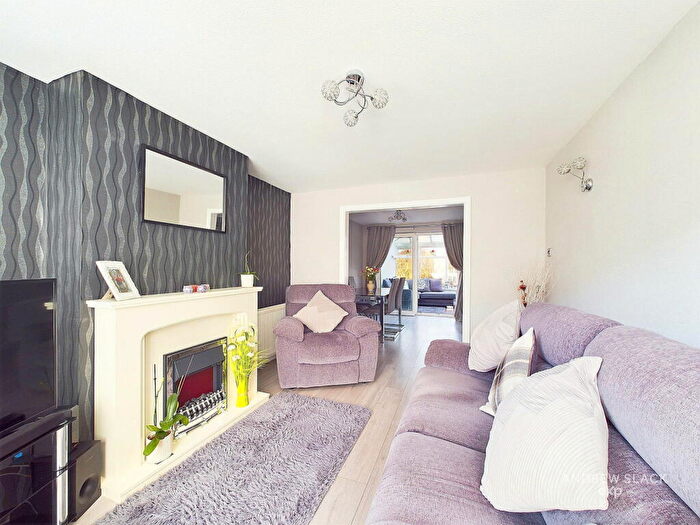 3 Bedroom Semi-Detached House For Sale In Valmont Avenue, Off Big Barn Lane, Mansfield, Nottinghamshire, NG18